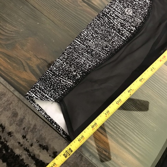 Lululemon pace perfect 7/8 🍋 - Picture 4 of 8